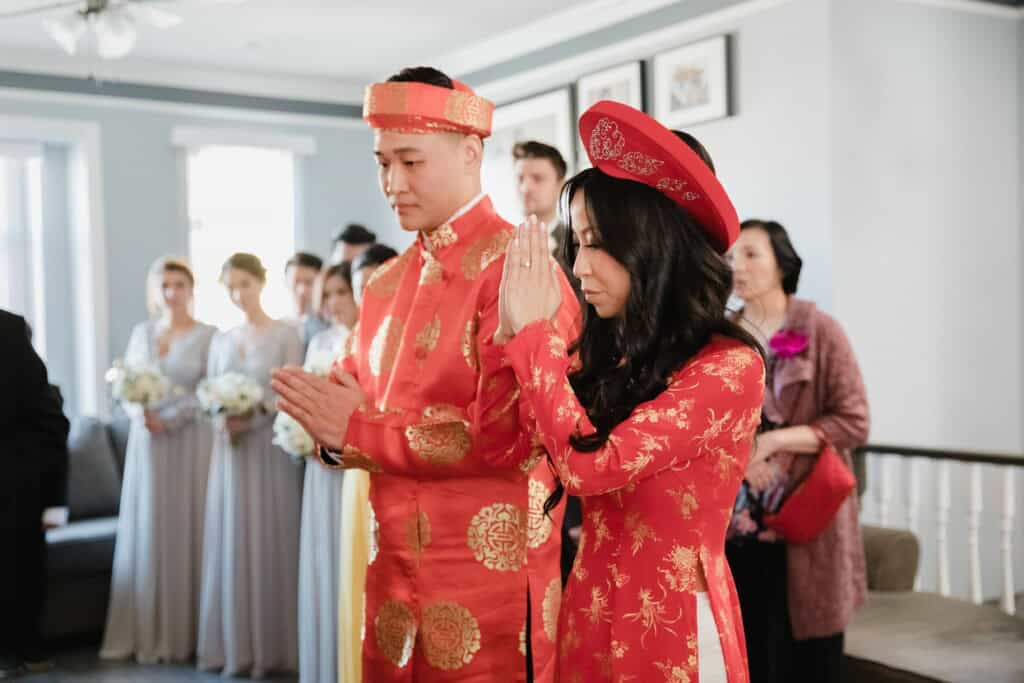 Ao dai tea ceremony online